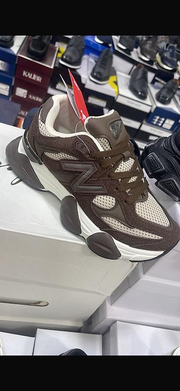Qadın ayaqqabıları: Yeni new balance model 3 rengi var ve razmerleride mövcuddur — 3