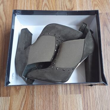 Туфли: Продам новую женскую обувь Emma made Spain размер 37 цвет темно — 2