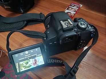 trak racer: Зеркальная камера Canon EOS 800D с объективом Canon Zoom Lens EF-S — 4