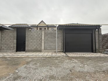 Секционные ворота: – Жогору көтөрүлөт — орун үнөмдөлөт – Кооз жана бекем көрүнүш — — 2