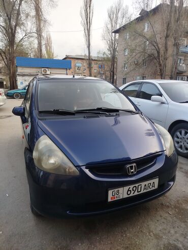 автомобиль токмок: Honda Jazz: 2002 г., 1.3 л, Механика, Бензин, Хэтчбэк