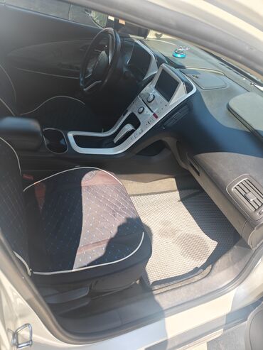 продаю газель: Chevrolet Volt: 2011 г., 1.4 л, Вариатор, Гибрид, Хэтчбэк