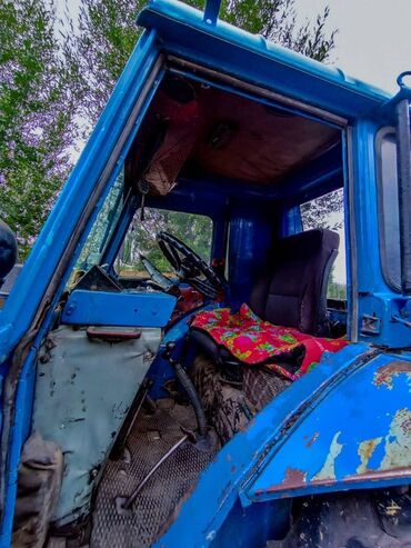 Тракторы МТЗ (Беларус): Трактор Беларус МТЗ 82.1 синего цвета,4x4 отличная передний привод — 8