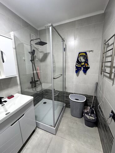 Продажа квартир: 3 комнаты, 65 м² — 15