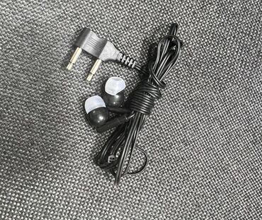 наушники для ноутбука: Earphone вакуумные НАУШНИКИ для самолета. цвет: черный длина шнура