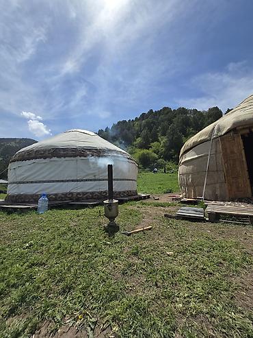 Аренда юрт: Аренда юрты, Каркас Деревянный, 100 баш, Стол — 3