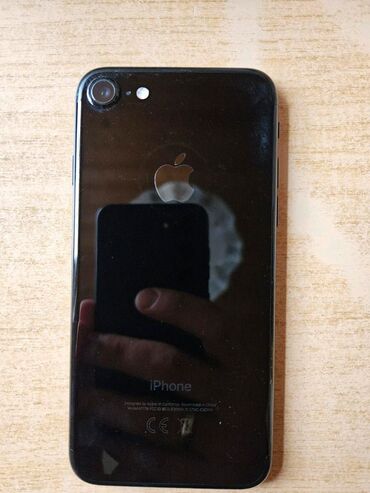 iphone 6 7: IPhone 7, Б/у, 128 ГБ, Черный, 77 %
