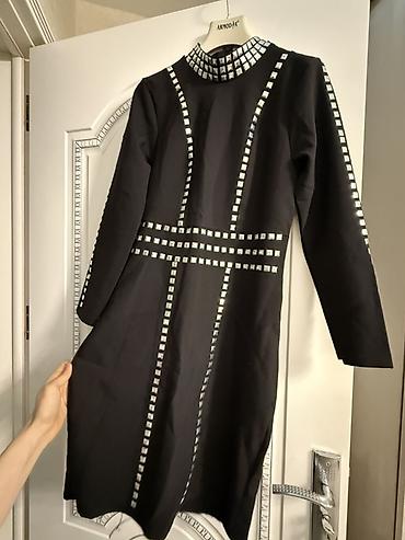 Kokteyl donlar: Qadın geyimi Her biri bir defe geyinilib Hec bir problemleri yoxdur — 4