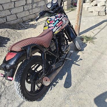 Bobber/kafe-reyser üslubunda modifikasiya olunmuş motosiklet at lalafo.az — 2 Bobber/kafe-reyser üslubunda modifikasiya olunmuş motosiklet — 2