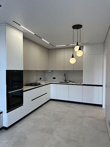 silver kitchen: Кухня от 9 000 сом/м² | 3D проект бесплатно Премиальная мебель от — 1