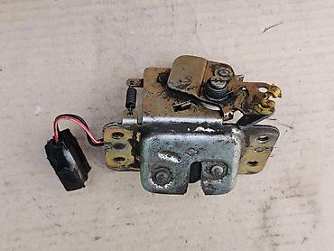 Замки: Замок багажника Nissan 1990 г., Б/у, Оригинал, Германия — 3