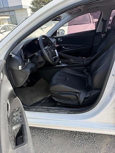 elantra 2022: Hyundai Elantra: 2022 г., 1.5 л, Автомат, Бензин, Седан — 3