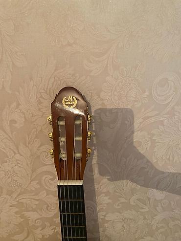 oyuncaq gitara: Klassik gitara, Yeni, Ünvandan götürmə — 4