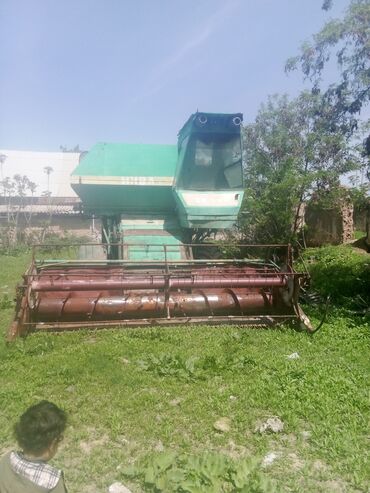 Тракторы: Эска 5. 1 нива чкарылган жыл 97 бар баржогу иштейт адреесбазаркоргон
