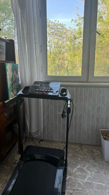 Другое для спорта и отдыха: Продаю новую беговую дорожку