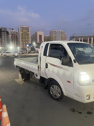 кибер трак: Kia BONGO: 2022 г., 2.5 л, Автомат, Дизель, Фургон — 2