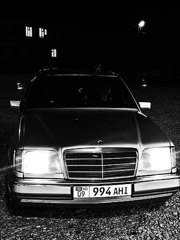 кабан 500: Mercedes-Benz W124: 1994 г., Седан — 2