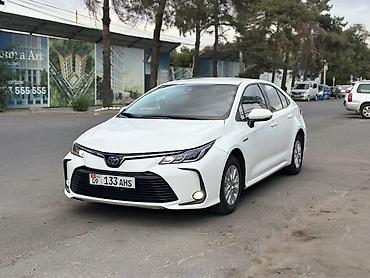 corola: Toyota Corolla: 2022 г., 1.8 л, Вариатор, Гибрид, Седан — 1