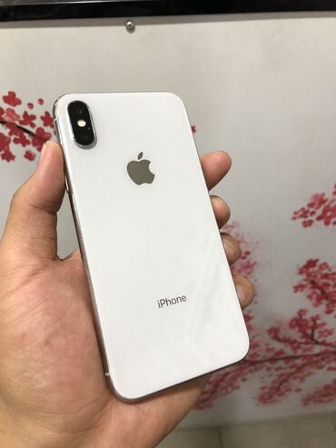 Apple iPhone: IPhone X, Б/у, 64 ГБ, Белый, Чехол, 100 %