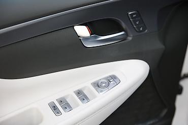 а 190: Hyundai Santa Fe: 2022 г., 1.6 л, Автомат, Гибрид, Кроссовер — 9