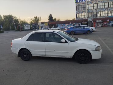 Mazda: Mazda 323: 2000 г., 1.5 л, Автомат, Бензин, Седан