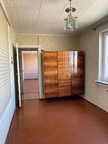 Батирлер: 3 бөлмө, 60 м², 4-мкр 104-серия, 4 кабат, Эски ремонт — 6