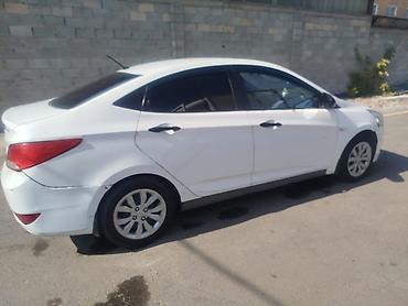 Hyundai Solaris: 2015 г., 1.6 л, Автомат, Газ, Седан