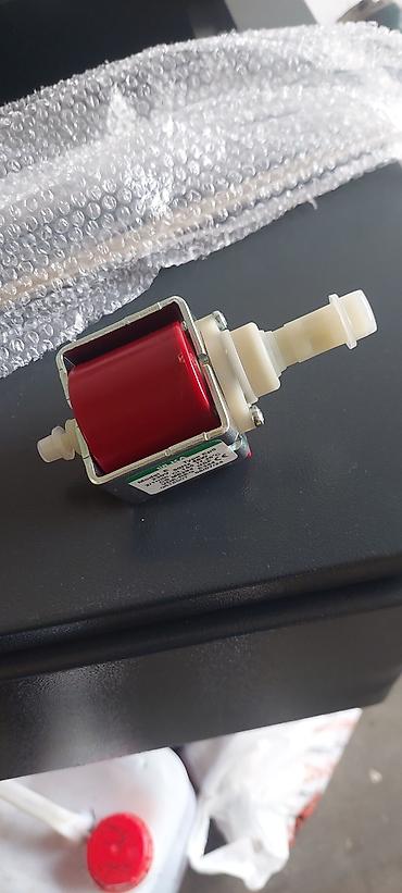 Avtoyuma aparatları: 1 manatliq 50 qəpiklik avtoyuma avadanliqlar satisi yerində — 29