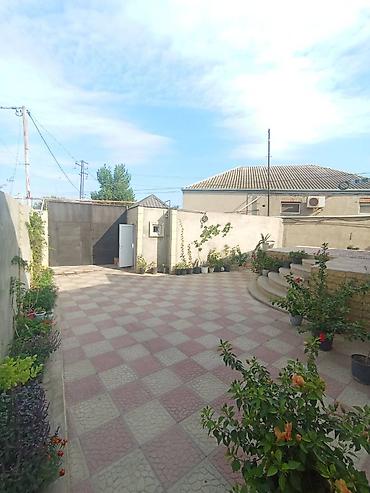 balaxanıda: Balaxanı qəs. 5 otaqlı, 130 kv. m, Kredit yoxdur, Yeni təmirli — 2
