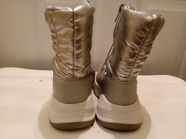 Čizme: Očuvane vodootporne, prijatne i tople čizmice za devojčice – broj 28 — 8