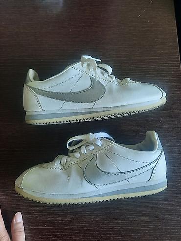 on cloud: Кроссовки, 39, Nike, Б/у, цвет - Белый, Самовывоз — 1