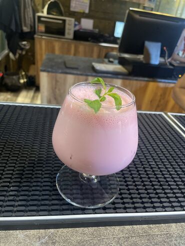 вакансии в баку без опыта работы: Barista tələb olunur, Aylıq ödəniş, 18-29 yaş, 1 ildən az təcrübə