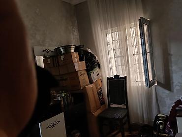 ev alqi satqisi kirayesi: 3 otaqlı həyət evi - Plan: qonaq otağı mətbəxlə birlikdə, 2 yataq — 5