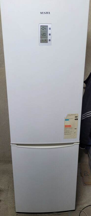 Холодильники: Холодильник Electrolux, Б/у, Двухкамерный, Total no frost, 60 * 190 * 60