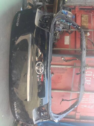 крышка релинга: Крышка багажника Toyota 2004 г., Б/у, цвет - Черный,Оригинал