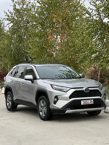 Toyota: Toyota RAV4: 2022 г., 2.5 л, Автомат, Гибрид, Кроссовер — 4