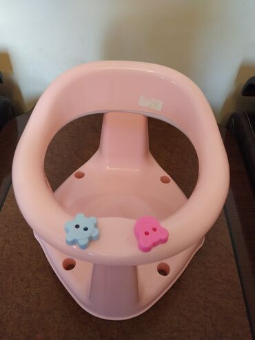 детский стульчик: Детское сидение(стульчик для купания малышей и детей до двух лет)