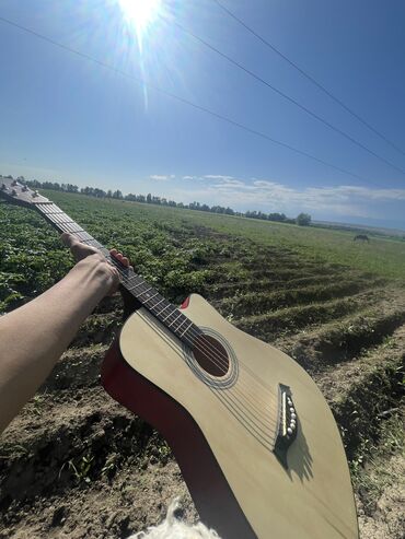 где можно продать советские монеты: Гитара🎸
38 размер📏
Акустика 
В комплекте чехол 
Город Каракол 
Новый