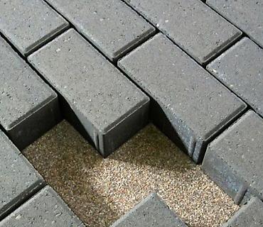 Дорожные бордюры: Дорожный бортовой камень (бордюр) из вибропрессованного бетона — 13