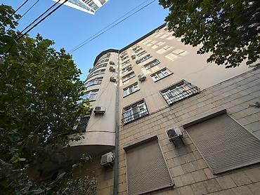 4 комнаты, 221 м², Золотой квадрат 2 этаж