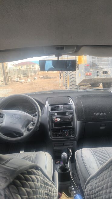 Toyota: Toyota Picnic: 1998 г., 2 л, Механика, Бензин, Универсал — 5