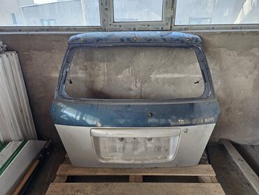 Стоп-сигналы: Крышка багажника Daihatsu, 1998 г., Б/у, Оригинал