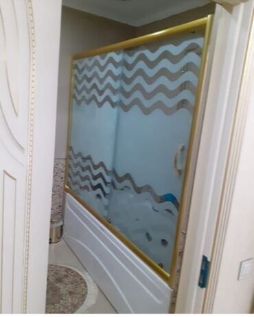 Duş kabinaları, arakəsmələr: Yeni Üstü açıq kabina, Künc üçün, Ödənişli çatdırılma — 12