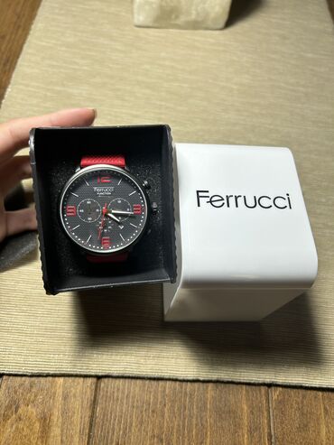 kaputi sa krznom novi sad: Nov Ferrucci ručni sat