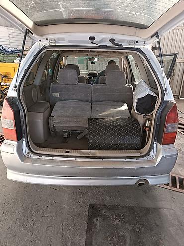 b class: Mitsubishi Chariot: 1999 г., 2.4 л, Автомат, Бензин, Минивэн — 10