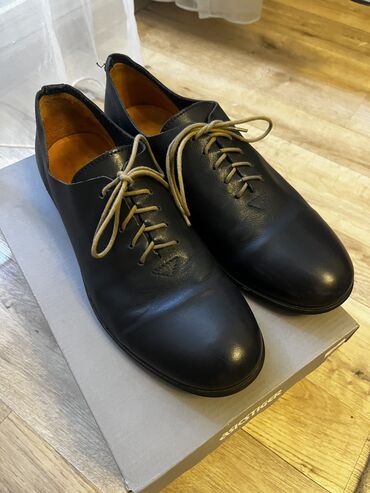 обувь лининг: Мужские туфли 40 размер. Натуральная кожа. Покупали в Идеальной паре