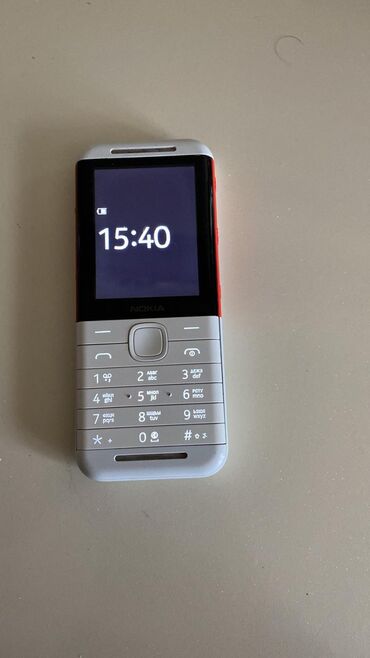 Nokia: Tecili satilir hec bir problemi yoxdu karobkasi adapdiri var
