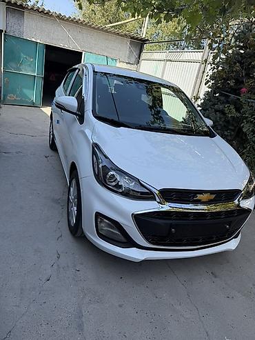 range rover 2011: Chevrolet Spark: 2019 г., 1 л, Автомат, Бензин, Хэтчбэк — 1