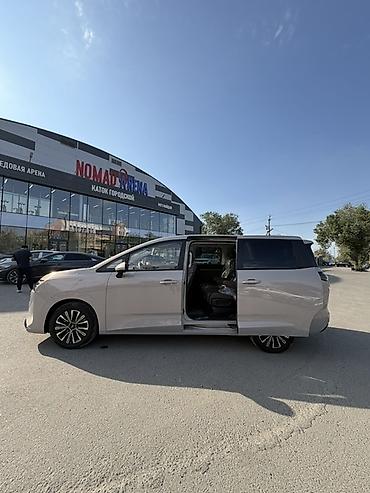 roewe e5: JAC : 2026 г., Электромобиль, Минивэн — 7