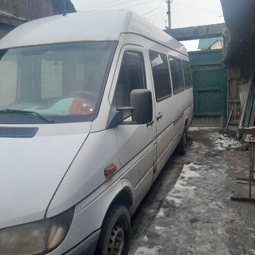 взять в аренду спринтер: Mercedes-Benz Sprinter: 2005 г., 2.2 л, Механика, Дизель, Бус